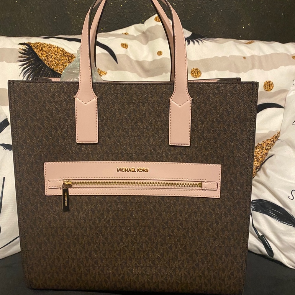 BNWT MICHAEL KORS KENLY PINK
